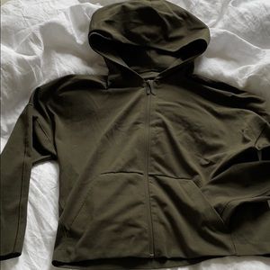 Lululemon cropped jacket